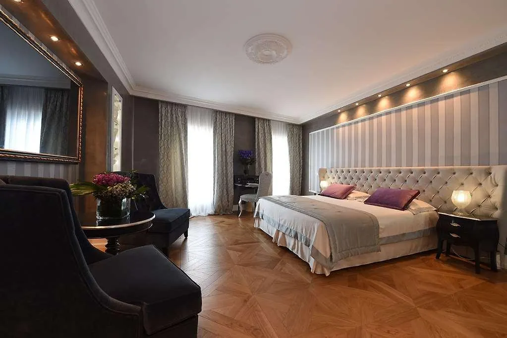 Savoia & Jolanda Hotel Venedig 4*,