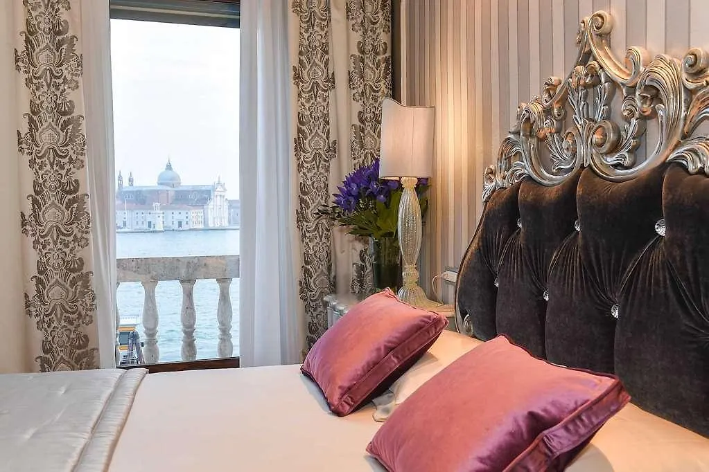 Savoia & Jolanda Hotel Venedig 4*,