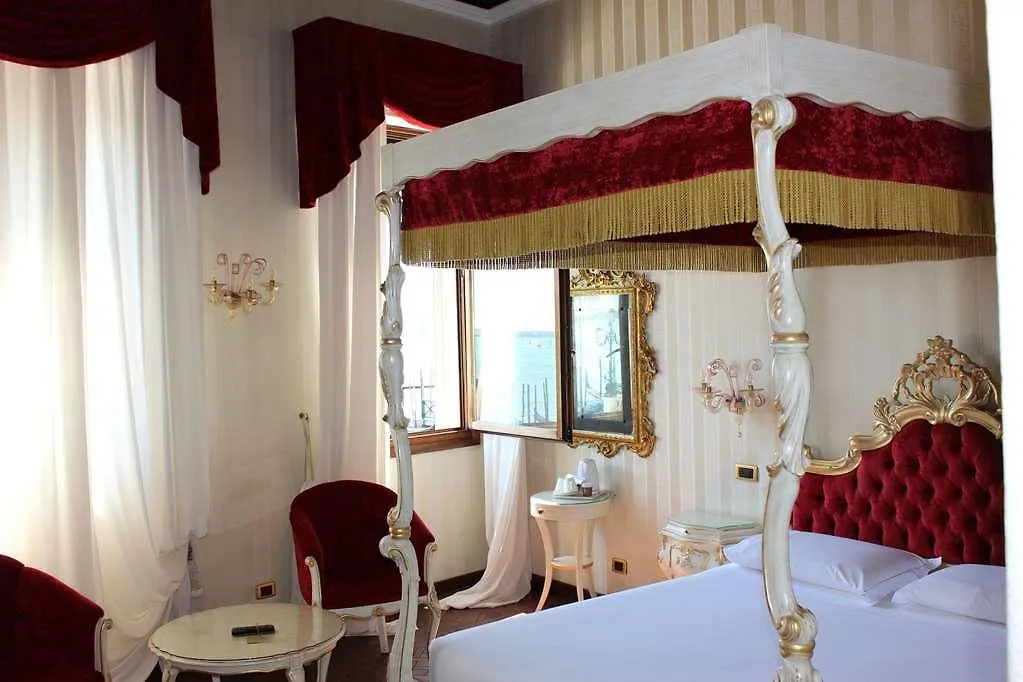 Savoia & Jolanda Hotel Venedig Italien