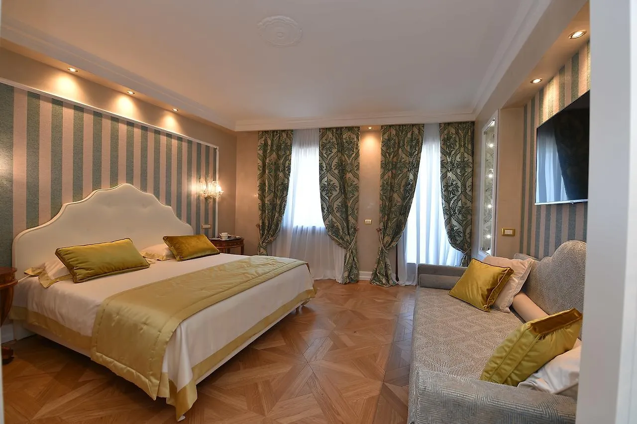 Savoia & Jolanda Hotel Venedig 4*,