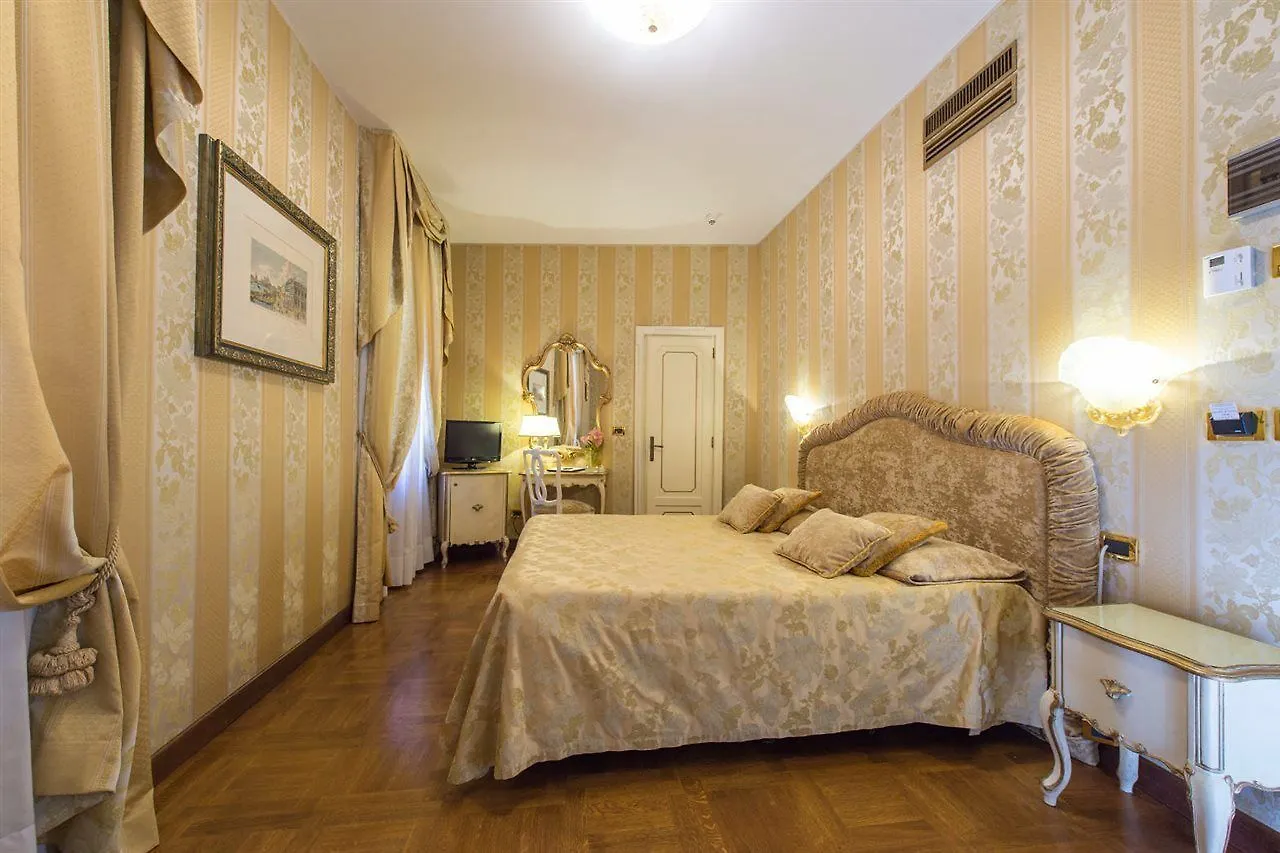 Savoia & Jolanda Hotel Venedig Italien