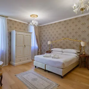 Ai Cherubini Гостевой дом Венеция